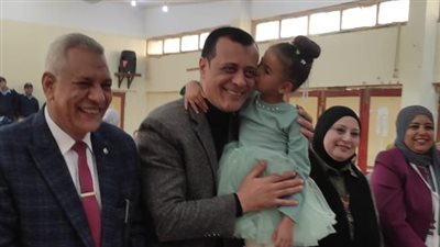 مدير تعليم سوهاج يشهد احتفال أعياد الطفولة في إدارة طهطا