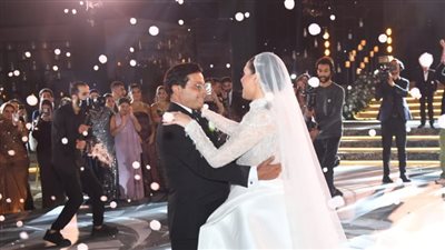 وصيت زوجك يحكيلك حدوتة.. محمد هنيدي يوجه رسالة مؤثرة لابنته في حفل زفافها