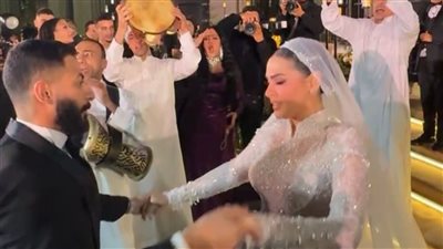 غناء أبو العروسة وطبلة السقا ورقص علاء مرسي.. لقطات من حفل زفاف ابنة محمد هنيدي| صور