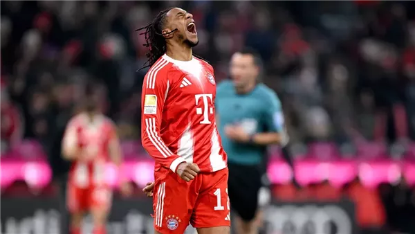 مايكل أوليز نجم فريق