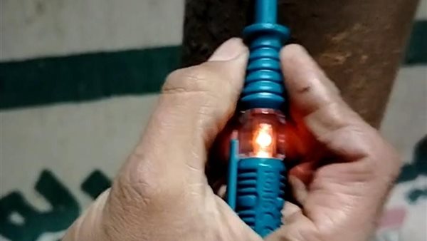 عمود إنارة يهدد حياة