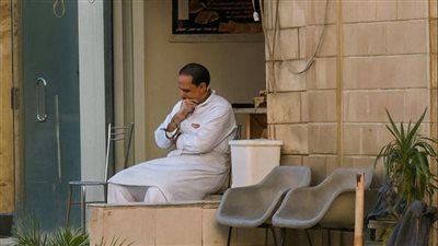 عايش لوحدي في المحل.. أول تعليق من عم محسن الحلواني بعد تصدره التريند