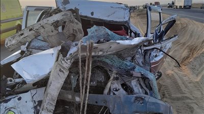 مصرع شخصين وإصابة آخرين إثر تصادم جرار وسيارة نقل بالسويس