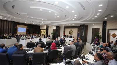 محافظ أسوان يتابع نتائج مديرية الطب البيطري لمكافحة مرض السعار