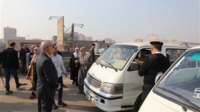 محافظ القاهرة يتفقد دائري السلام ومحيط الموقف النموذجي ويشدد على منع المواقف العشوائية