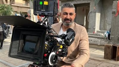 ياسر جلال يشارك متابعيه كواليس تصوير كلهم بيحبوا مودي: أول مرة في حياتي أصوّر مشهد