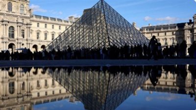إعلام فرنسي: إغلاق متحف اللوفر في باريس بسبب إضراب الموظفين 