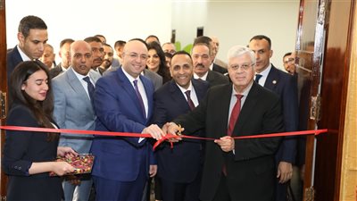 محافظ بني سويف ووزير التعليم العالي يفتتحان قاعة الاحتفالات الكبرى بمجمع المعاهد العليا