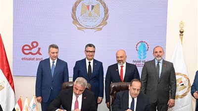 وزير التموين يشهد توقيع بروتوكول تعاون لتطوير المجمعات الاستهلاكية والتحول الرقمي لمنافذ كاري أون