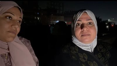 شهود عيان يكشفون تفاصيل الرعب بعد سقوط 6 كونتينرات من قطار بضائع على منازل بالسفاينة بطوخ