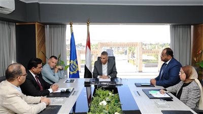 محافظ أسوان: موافقة التأمين الصحي الشامل على صرف علاج الأمراض المزمنة شهرين بدل شهر واحد لتخفيف المعاناة 