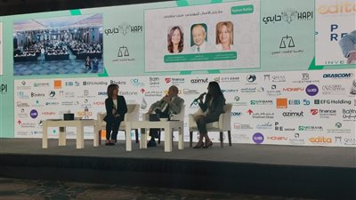 نجيب ساويرس: تصورات الحكومة لمنطقة تطوير وسط البلد مبالغ فيها