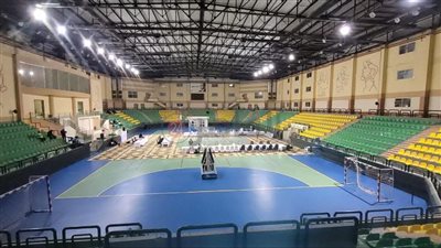 الصالة المغطاة بالغردقة تستعد لاستضافة مباراة السوبر المصري بين الأهلي والاتحاد السكندري| صور