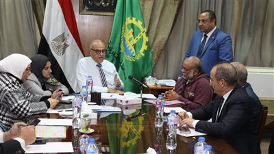 محافظ القليوبية يعقد اللقاء الجماهيري الأسبوعي بمدينة شبرا الخيمة ويستجيب لمطالب المواطنين