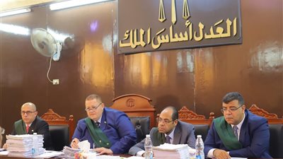 بسبب خصومة ثأرية.. السجن المؤبد لعامل بتهمة قتل شاب داخل سوق ماشية في قنا