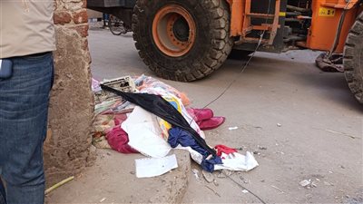 بعد خروج جثمان شاب من تحت الأنقاض.. سرقة ممتلكات سكان عقار طه السبع المنهار بالمنيا