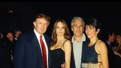 نساء بملابس سباحة.. التفاصيل الكاملة لأزمة إخفاء صور ترامب من ملفات إبستين