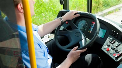 شركة أكتا للنقل تطلب سائقين رجال وسيدات.. برواتب وحوافز مجزية