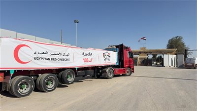 بأكثر من 5.400 طن.. الهلال الأحمر المصري يطلق القافلة رقم 100 من زاد العزة لدعم غزة