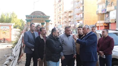 رفع كفاءة وتطوير الشوارع الداخلية بأحياء الخارجة القديمة في الوادي الجديد