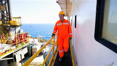 وزير البترول يتفقد حفر أول بئر ببرنامج إيني الجديد في خليج السويس وسيناء