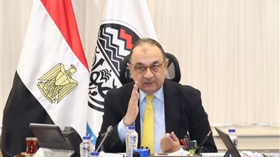 وزير قطاع الأعمال: المشروع القومي للغزل والنسيج يشهد تقدمًا ملحوظًا.. وترحيب تام لتعزيز التعاون مع القطاع الخاص