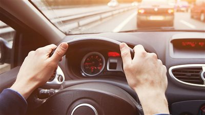 نصائح للقيادة بأمان على الطرق السريعة.. احذر تجاهلها