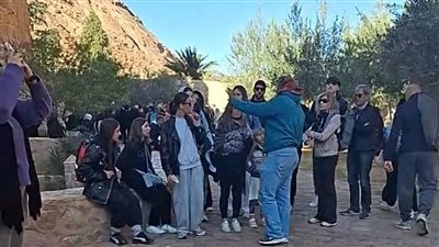 قبل احتفالات الكريسماس.. إقبال سياحي على سانت كاترين لتسلق جبل موسى وزيارة المقدسات الدينية