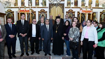 محافظ الدقهلية ومدير الأمن ونائب المحافظ يهنئون الأقباط بعيد الميلاد المجيد بالمنصورة