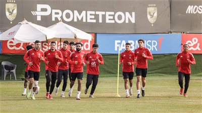 مران الأهلي.. محاضرة مع اللاعبين وثنائي الأحمر يواصلان البرنامج العلاجي والتأهيلي