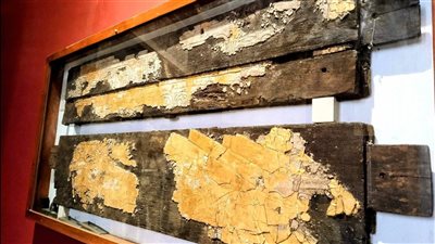 لمسة من الذهب.. مقصورة الملكة تي تروي حكاية الحب والخلود بالمتحف المصري