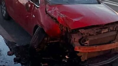 انقلاب سيارة ملاكي بطريق السويس العين السخنة ونقل المصابين إلى مجمع السويس الطبي