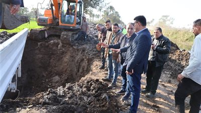 إصلاح عطل خط المياه المغذي لقرى كفر شبين والحصافة وكفر الدير بالقليوبية