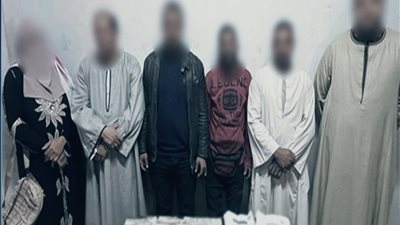 ضبط 6 أشخاص بحوزتهم بطاقات شخصية ومبالغ مالية للتأثير على الناخبين بسوهاج