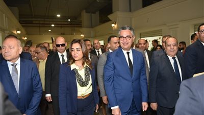 وزيرا التموين والتنمية المحلية ومحافظ القاهرة يفتتحون سوق ومعرض مستلزمات الأسرة والسلع الغذائية المخفضة بالسبتية