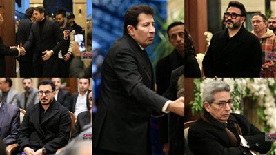 أحمد عز ومصطفى شعبان ومحمود سعد يواسون هاني رمزي في عزاء والدته | صور