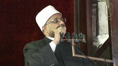خطيب الجامع الأزهر: معرفة أفكار بلا أصل تهدد البناء وسلامة الفكر 