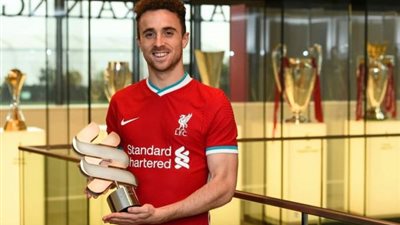 جوتا يتفوق على صلاح ويفوز بجائزة لاعب الشهر في ليفربول