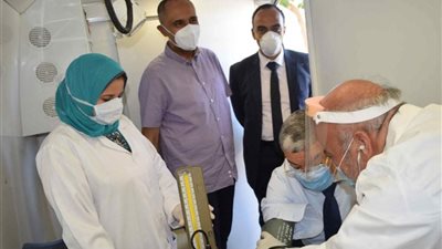 الحكومة توضح حقيقة وقف المبادرات الرئاسية في الصحة تحسبًا للموجة الثانية من كورونا