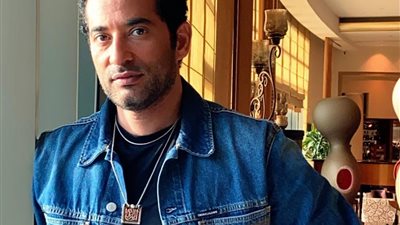 عمرو سعد في عيد ميلاده: “عمري ما اهتميت بيه.. لدرجة إن جوجل نفسه بيتلخبط فيه” (صورة)