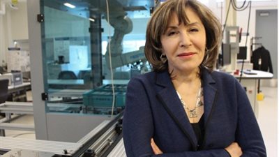 نبيلة مكرم تهنئ هدى المراغي لحصولها على أرفع وسام في كندا: “نشعر بالفخر لأنها مصرية”