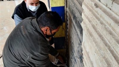 تفاصيل احتجاز طبيب لجنة تفتيش بمركزه الخاص في الأقصر.. والأمن يتدخل