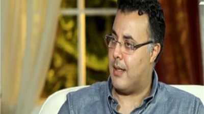 استشاري يوضح عيوب تركيب الأسنان الثابتة 