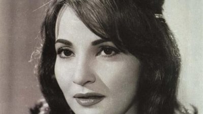 ابنة شقيق شادية: “هل محبة الناس لا تشفع في وضع لافتة عاشت هنا على شقتها؟” (فيديو)