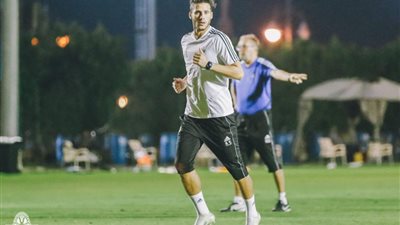 قبل غلق القيد.. وصول بطاقة رمضان صبحي وقيده في قائمة بيراميذز محليًا وإفريقيًا