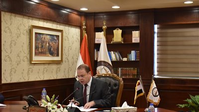 روما تشتبه في 5 منتمين لأجهزة أمنية مصرية بتصرفات فردية بمقتل ريجيني.. والقاهرة تتحفظ (بيان)