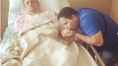 إدوارد يحيي ذكرى ميلاد والدته الراحلة: “أنا عايش بدعواتك”