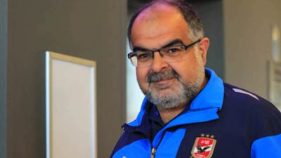 تخطيط الأهلي تكلف أحمد عبد العزيز باختيار طبيب الفريق الأول