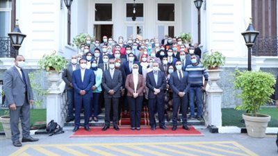 “الصحة” تكرم العاملين بقطاع الطب العلاجي لجهدهم في مواجهة كورونا