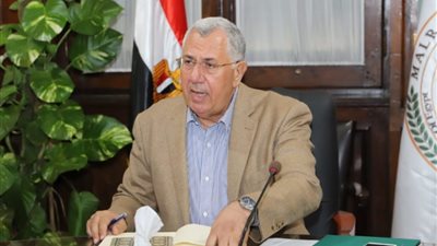 وزير الزراعة: نمتلك اكتفاءً ذاتيًا من الألبان.. وشهادة مراكز التجميع بـ50 ألف جنيه تتحملها الدولة (فيديو)